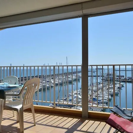 4 Pers Avec Terrasse Et Parking, A 150 M - Cap D'agde - Fr-1-249-27 * Agde